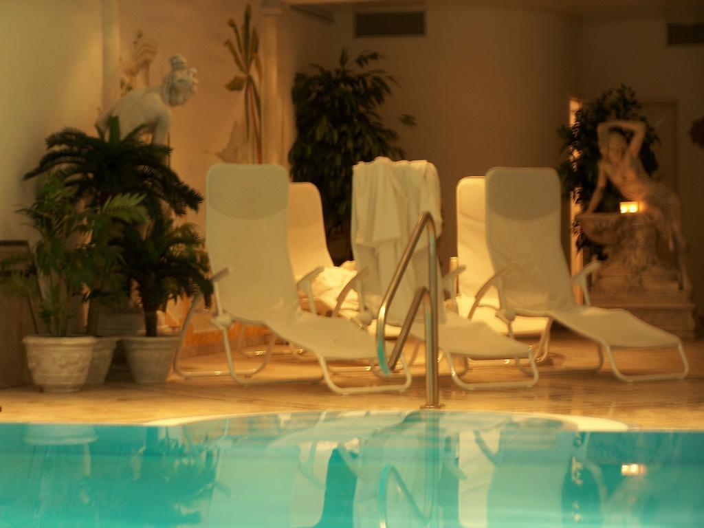 Hotel Etschquelle เรเซีย ภายนอก รูปภาพ