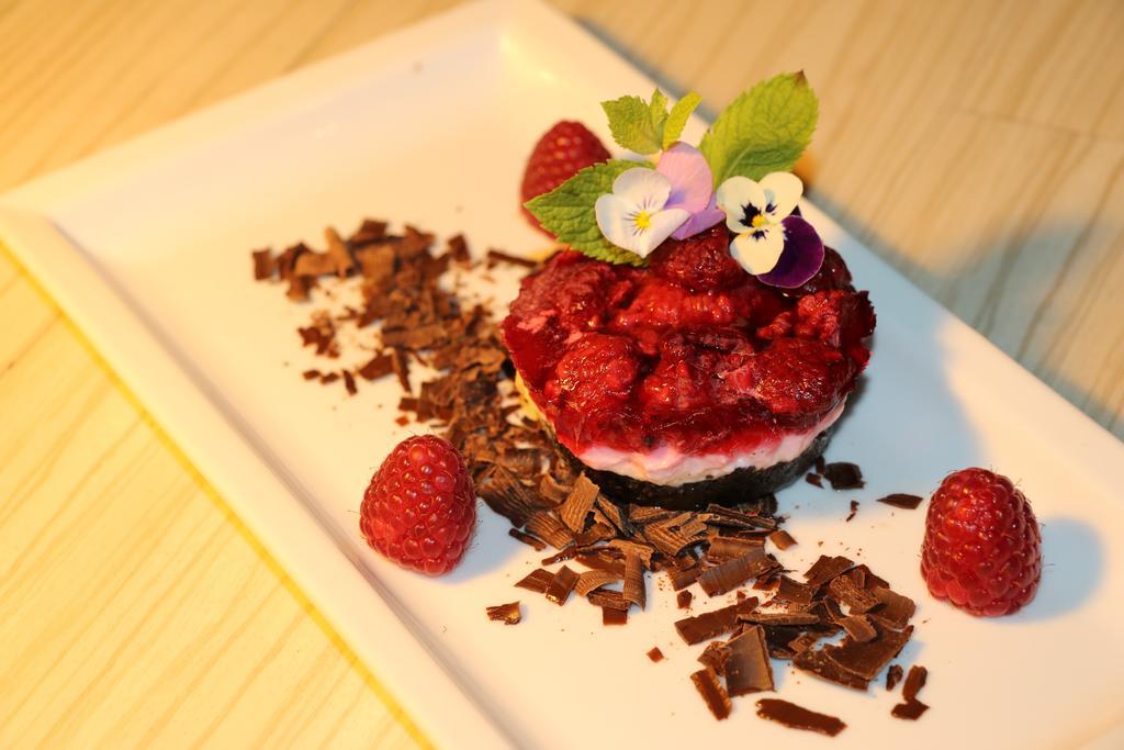 Hotel Etschquelle เรเซีย ภายนอก รูปภาพ